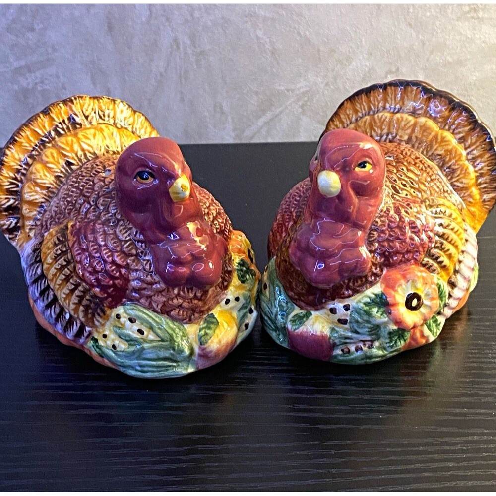 Vintage Turkey Jay imports salt and pepper shakers fall thanksgiving decor